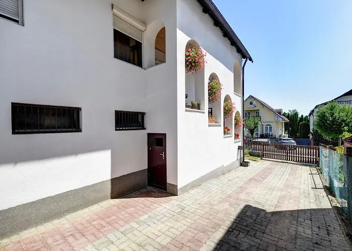 شقة 6rooms Heviz-balaton *