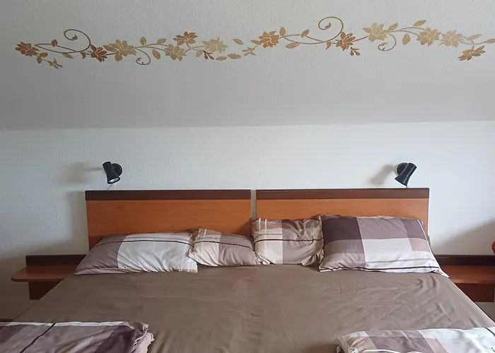 6rooms Heviz-balaton شقة *